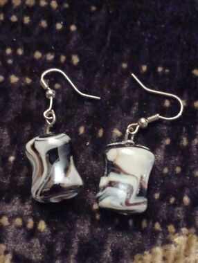 4/$30 Black and White Glass Bead Drop Earrings
